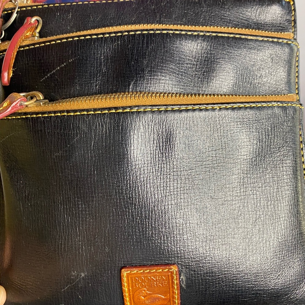 Dooney Burke crossbody women’s purse leather black color - Picture 4 of 6